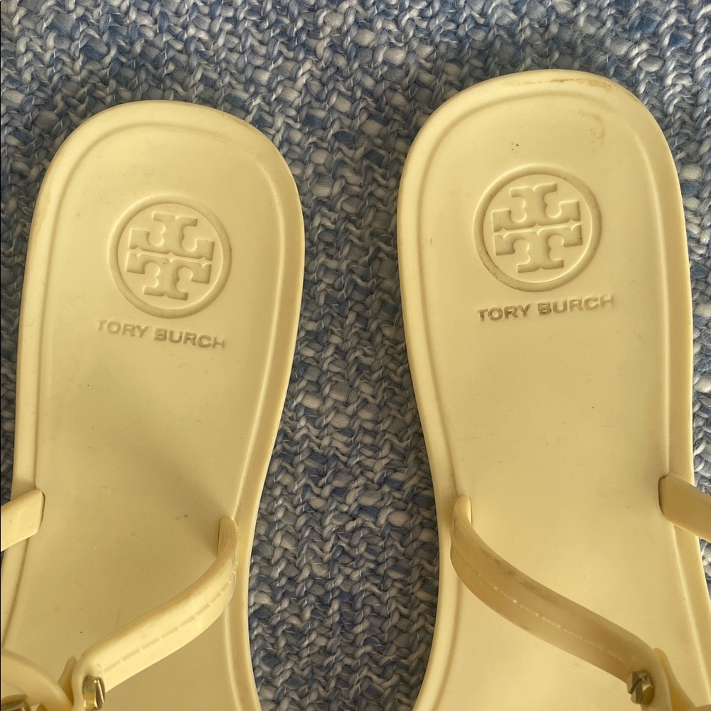 Tory Burch Women's Cream Sandals - Picture 4 of 6